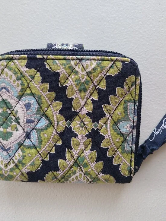 Vera Bradley Cambridge Wallet Small Bifold Zipper - Picture 2 of 6